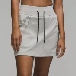 Lululemon Athletica Multi-Pocket Cargo HR Hiking Skirt Light Gray Skirt